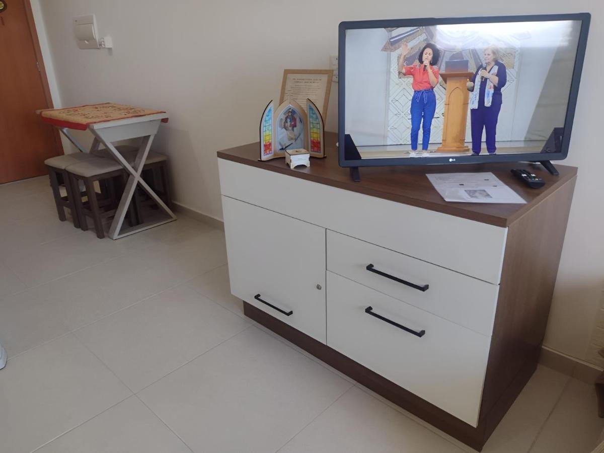 Apto Com Garagem E Wi-Fi A 4 Minutos Da Cancao Nova Cachoeira Paulista Luaran gambar