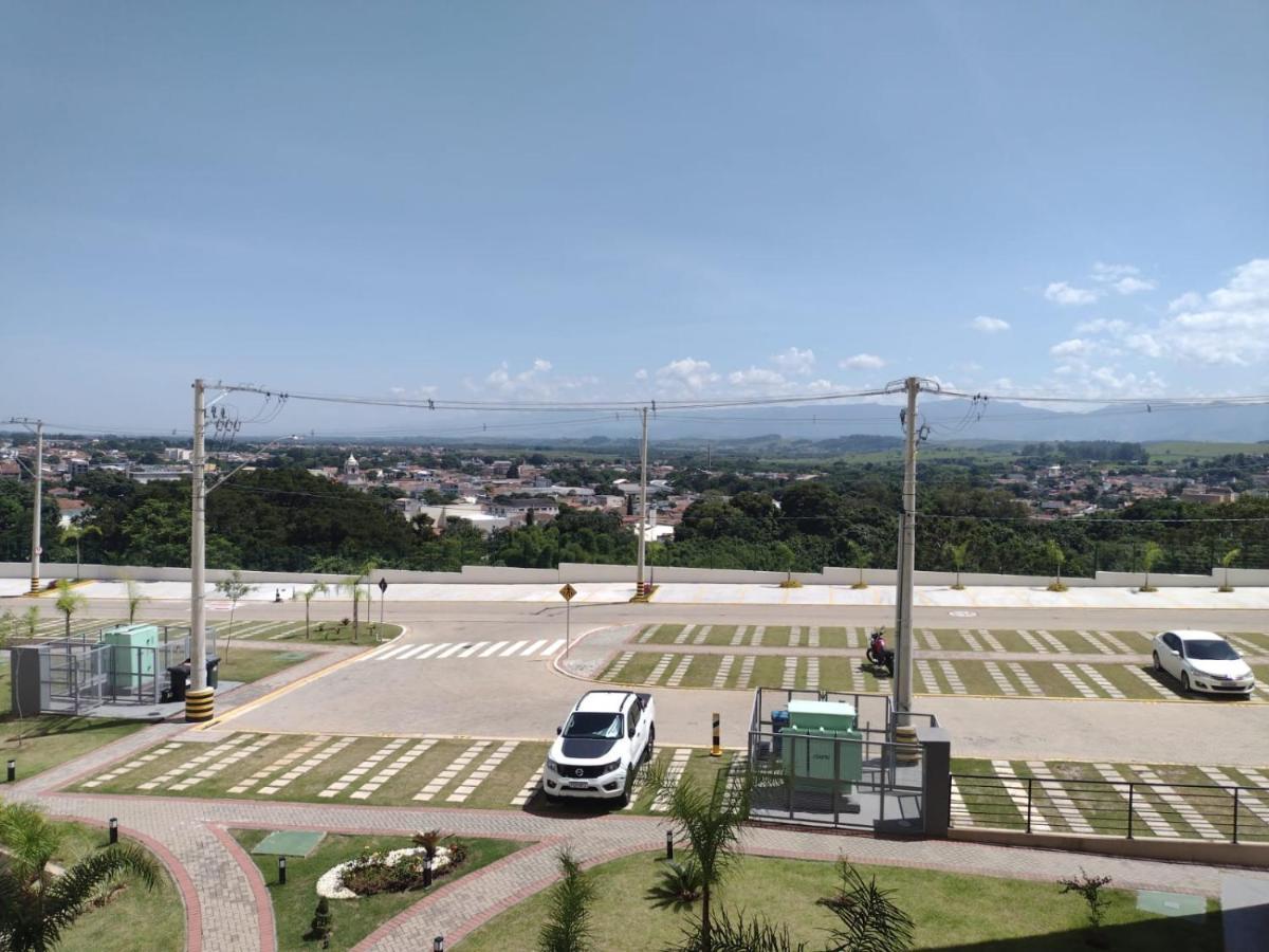 Apto Com Garagem E Wi-Fi A 4 Minutos Da Cancao Nova Cachoeira Paulista Luaran gambar